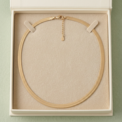 Herringbone necklace in unbranded ivory box